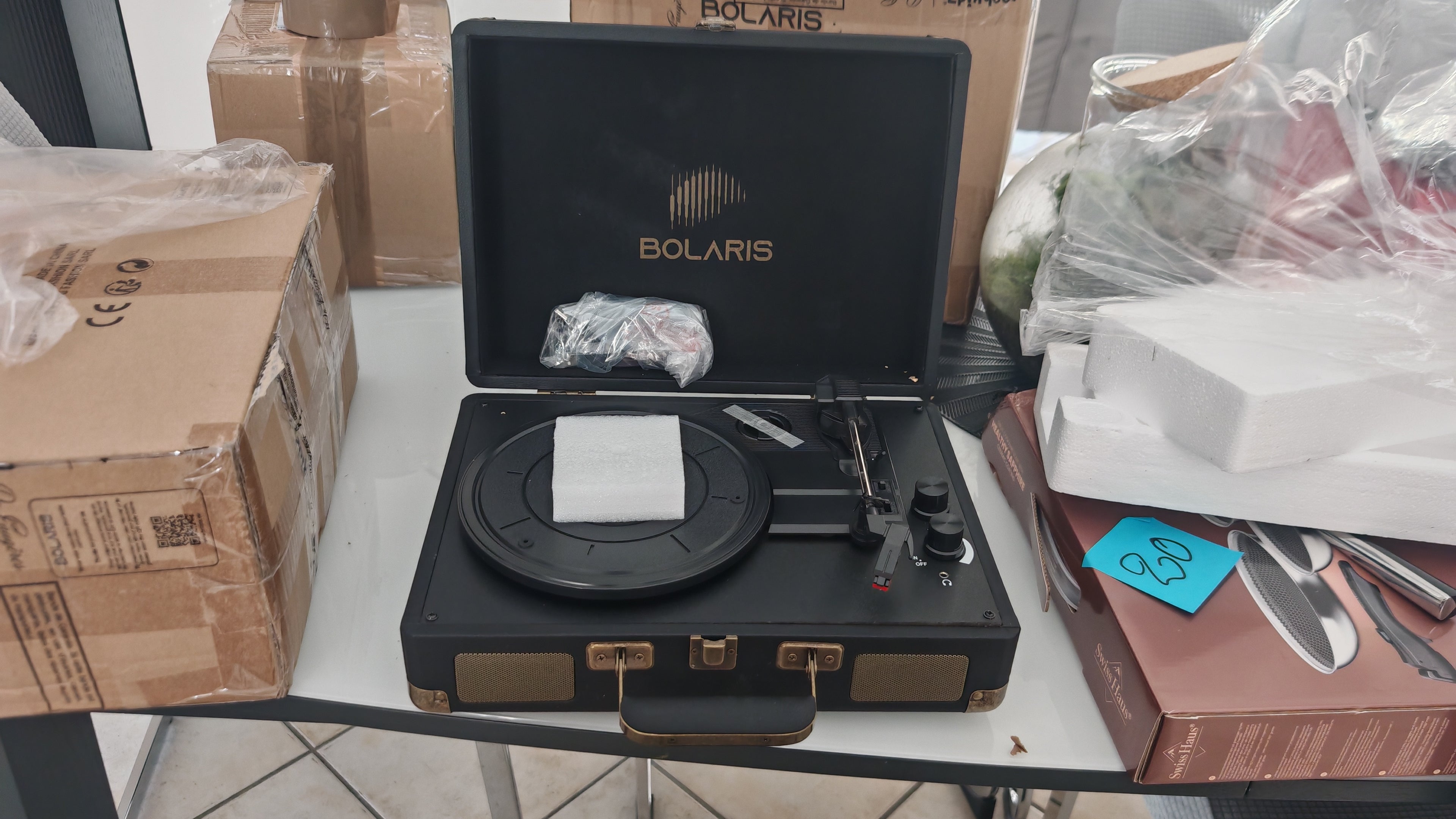 Platine Vinyle BOLARIS Bluetooth – Tourne-disque 3 vitesses style valise vintage