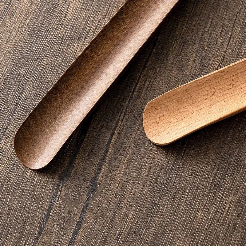 Chausse-pied magnétique en bois de hêtre – 55 cm - La vie facile
