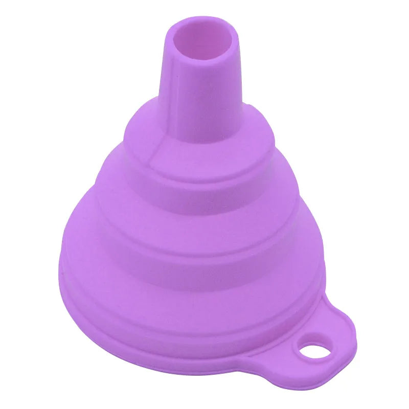 Entonnoir Pliable en Silicone : Optimisez Vos Transvasements avec Praticité
