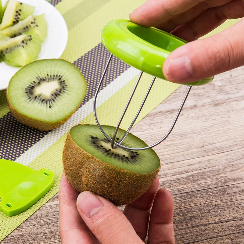 Coupe-kiwi 2-en-1 avec éplucheur - La vie facile