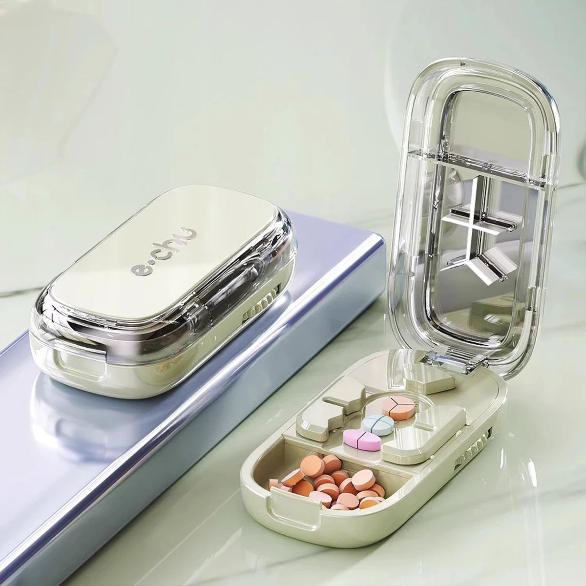 Pilulier portable avec coupe-comprimé – Découpe en 2, 3 ou 4 parties - La vie facile